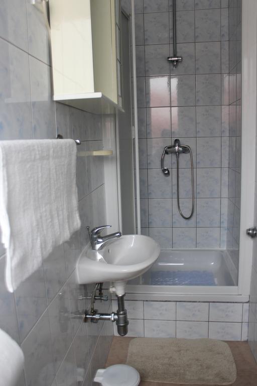 Apartment & Room'S Anni Zadar Extérieur photo
