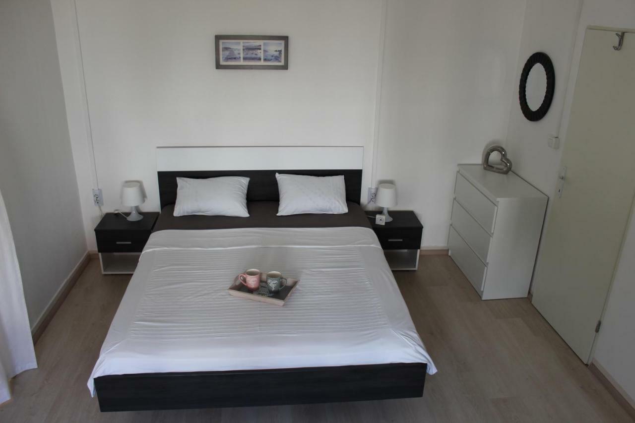 Apartment & Room'S Anni Zadar Extérieur photo